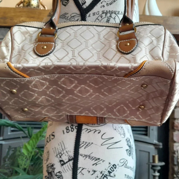 Tignanello Satchel - Picture 7 of 9